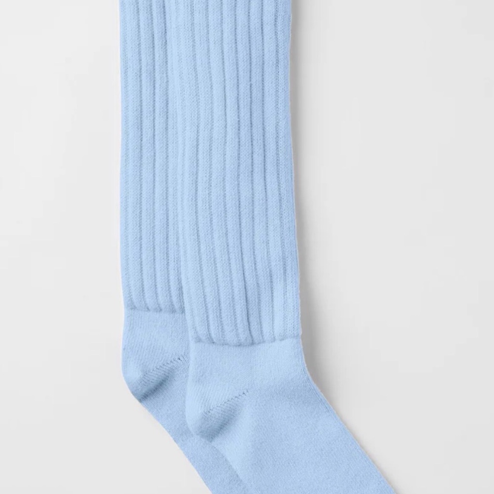 ALO Yoga Scrunch Socks